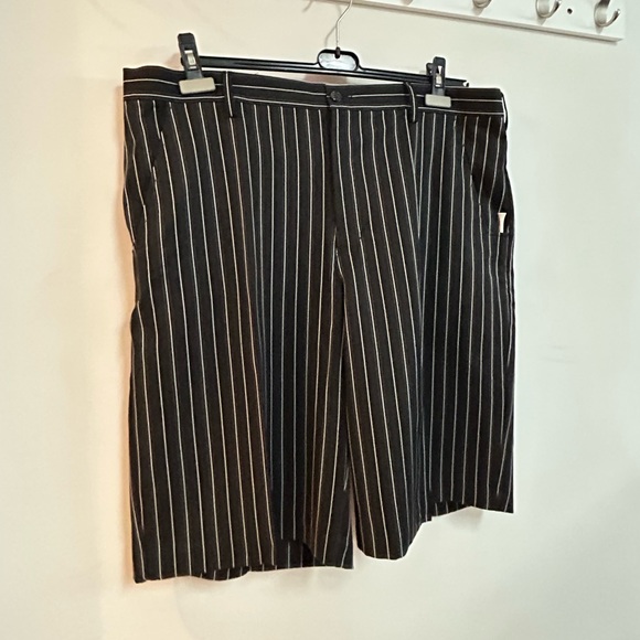IZOD Golf Shorts - Picture 6 of 7